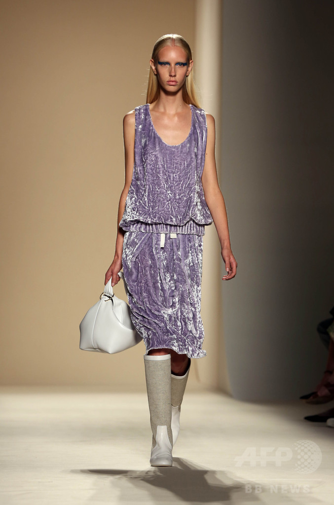 「ヴィクトリア ベッカム」17年春夏