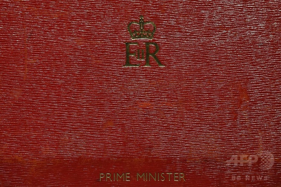 サッチャー元英首相ゆかりの品々公開、15日競売へ ロンドン