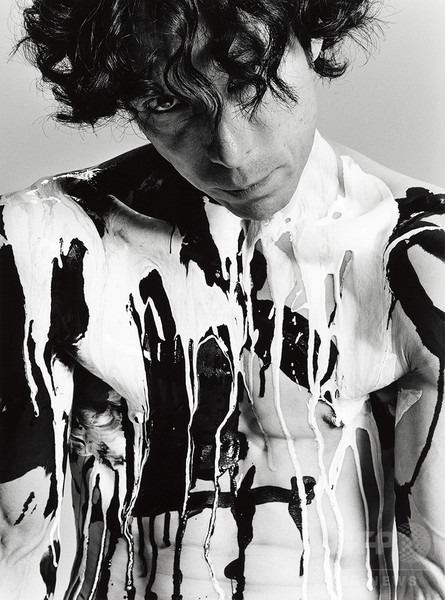 操上和美写真展「DEDICATED – 首藤康之」