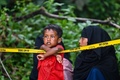 インドネシア・アチェ州サバン島に漂着したロヒンギャ難民ら（2023年12月2日撮影）。(c)CHAIDEER MAHYUDDIN / AFP