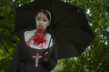 チェコ・プラハ（Prague）で1日、「ゾンビ・ウォーク（Zombi Walk）」が開催され、特殊メークでゾンビに扮した参加者らが街に繰り出した（2013年6月1日撮影）。(c)AFP/MICHAL CIZEK