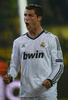 サッカー欧州チャンピオンズリーグ2012-13（UEFA Champions League 2012-13）は24日、準決勝第1戦が行われ、ボルシア・ドルトムント（Borussia Dortmund）が4-1でレアル・マドリード（Real Madrid）に勝利し、決勝進出に大きく前進した。

前半43分に同点ゴールを決めて喜ぶレアル・マドリードのクリスティアーノ・ロナウド（Cristiano Ronaldo、2013年4月24日撮影）。(c)AFP/PATRIK STOLLARZ