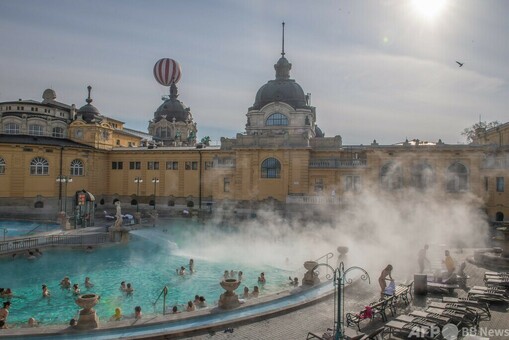 温泉大国ハンガリー、電気代高騰で危機 写真19枚 国際ニュース：AFPBB News