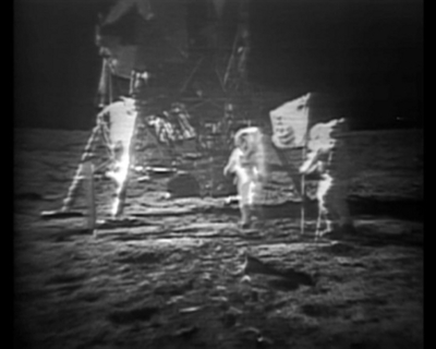 【動画】月面初着陸時の映像を復元、NASA