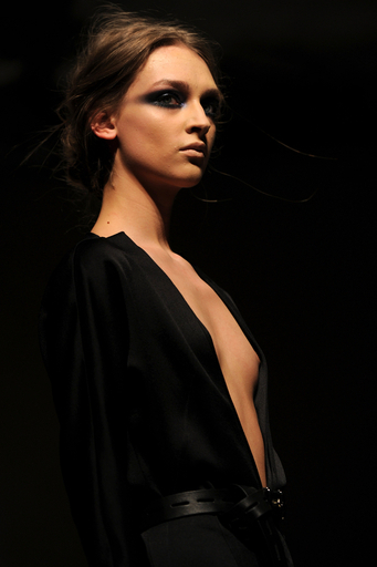 ＜12/13年秋冬ミラノコレクション＞ジャンフランコ フェレ