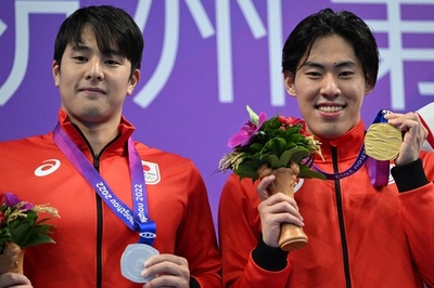 本多が金、瀬戸が銀でワンツー 競泳400ｍ個人メドレー アジア大会