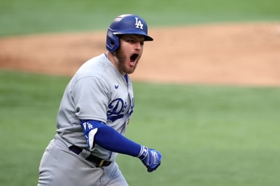 ドジャース、初回11点の記録的大勝 シリーズ初白星