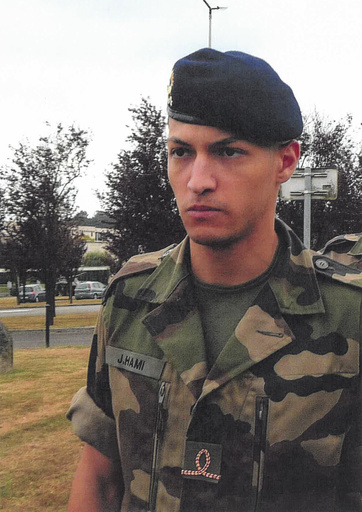 仏士官学校の「通過儀礼」で新入生水死、将校ら3人に執行猶予付き判決