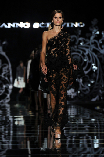 ＜12/13年秋冬ミラノコレクション＞エルマンノ シェルヴィーノ