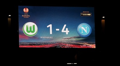 ナポリが敵地で4発、ボルフスブルクに先勝 ヨーロッパリーグ