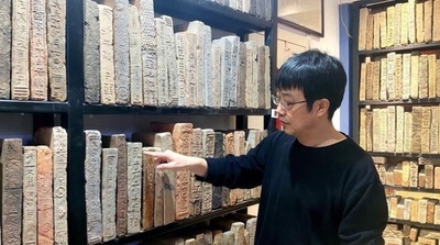 中国で古代レンガを収集するコレクター その数3000個近く