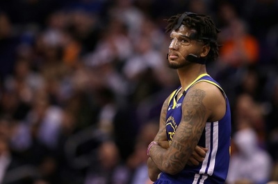 Nba新人王のモラントが足首捻挫 車いすでコート去る 写真1枚 国際ニュース Afpbb News Nba新人王のモラントが足首捻挫 車いすでコート去る 写真1枚 国際ニュース Afpbb News