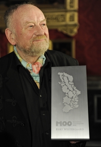 ムハンマドの風刺画描いたデンマークの漫画家にメディア賞