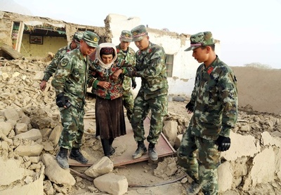 中国新疆ウイグル自治区でM5.4の地震、31人死傷 1500棟倒壊