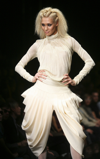 ＜08/09年秋冬モスクワ・コレクション＞ペルソナージュら、新作を発表