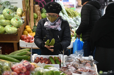 英世帯の半数、物価高騰で「食事抜き」 消費者団体