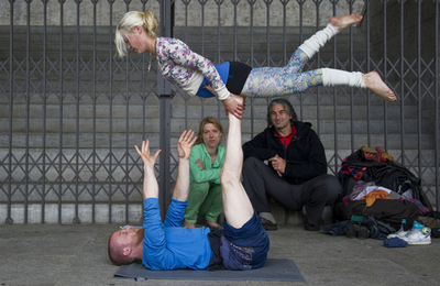 ドイツで世界最大のヨガ・キャンプ開幕