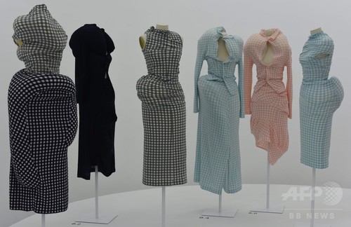 川久保玲の展覧会、メトロポリタン美術館で始まる 川久保玲の展覧会、メトロポリタン美術館で始まる