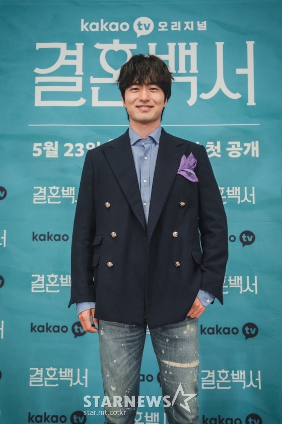 イ・ジヌク　/　写真提供＝KakaoTV