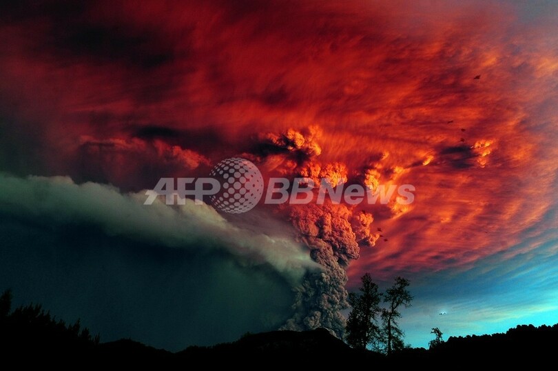 南米チリのプジェウエ火山 中程度の噴火続く 写真14枚 国際ニュース Afpbb News