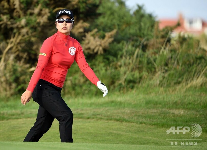 比嘉は3打差4位Tで最終日へ、ファトラム単独首位守る 全英女子OP