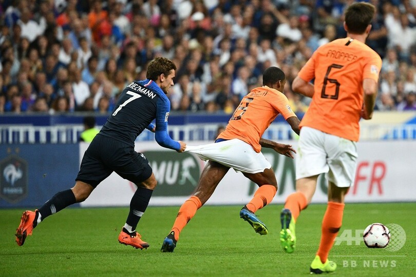 フランスがNL初勝利、試合後にW杯優勝セレモニー