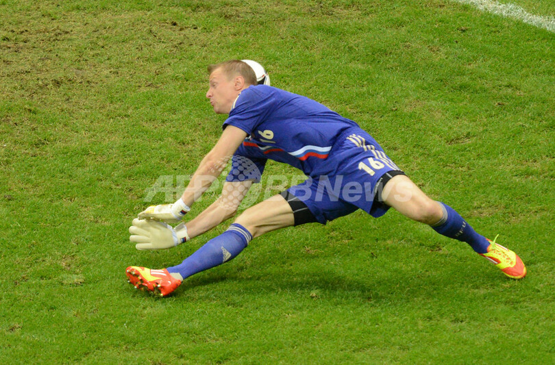 ギリシャが準々決勝進出、ロシアは敗退 サッカー欧州選手権