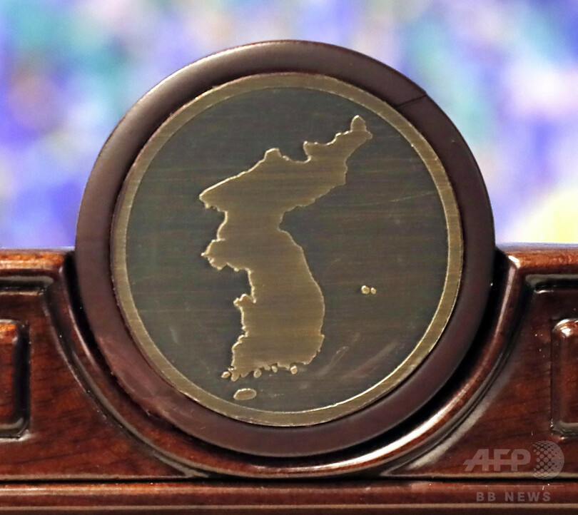 南北首脳会談、会場の椅子に竹島描かれる 韓国大統領府が写真公開