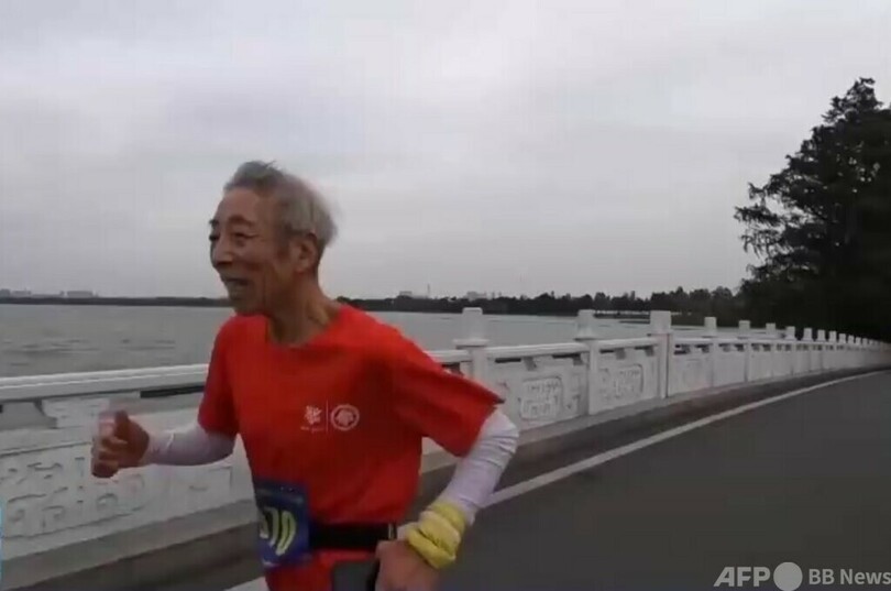 69歳の中国人男性 フルマラソンを3時間40分で完走