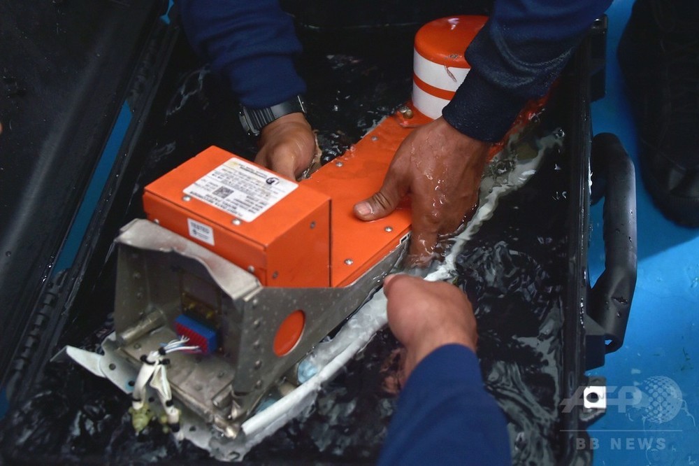 海で浮くブラックボックス、エアバスが長距離旅客機に搭載へ 写真2枚