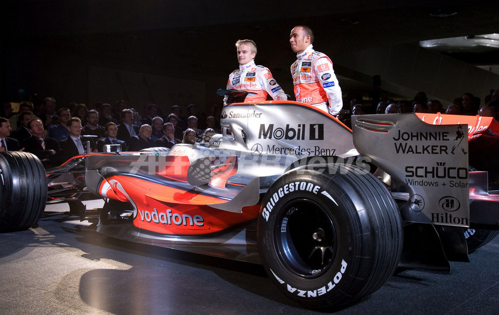 マクラーレン 2008年用ニューマシン 「MP4-23」を発表 写真7枚