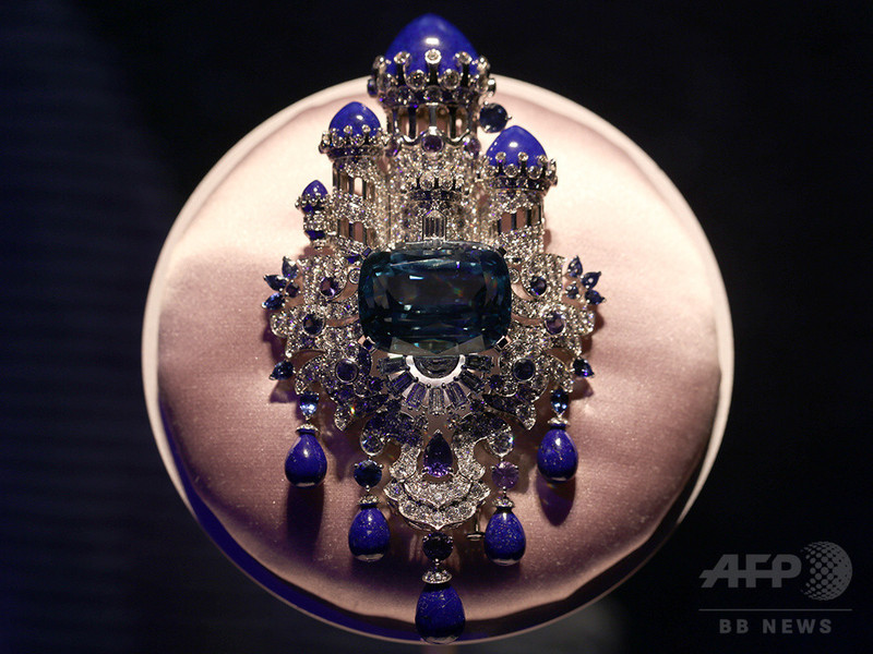 ヴァン クリーフ&アーペルが「ロバと王女」を再解釈、ハイジュエリーコレクション