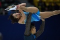 15-16フィギュアスケートグランプリ（GP）シリーズ第3戦、中国杯、ペア・フリースケーティング（FS）。演技に臨む隋文静/韓聰組（2015年11月7日撮影）。(c)AFP/WANG ZHAO