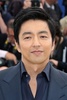 南仏カンヌ（Cannes）で開催中の第66回カンヌ国際映画祭（Cannes Film Festival）で20日、コンペティション部門に出品されている三池崇史（Takashi Miike）監督作『藁の楯』の公式上映が行われ、監督とともに主演の大沢たかお（Takao Osawa）、共演者の松嶋菜々子（Nanako Matsushima）がレッドカーペットを歩いた。この日は、公式上映に先立ち、記者会見とフォトコールも行われた。

写真は、フォトコールに登場した大沢（2013年5月20日撮影）。(c)AFP/LOIC VENANCE