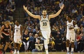 14-15NBAプレーオフ1回戦（7回戦制）、メンフィス・グリズリーズ対ポートランド・トレイルブレイザーズ。得点を記録し自陣に戻るメンフィス・グリズリーズのマルク・ガソル（2015年4月22日撮影）。(c)AFP/Getty Images/Frederick Breedon