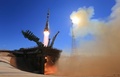カザフスタン・バイコヌール宇宙基地から打ち上げられたロシアの宇宙船ソユーズ。ロスコスモス提供（2021年10月5日撮影・公開）。(c)AFP PHOTO / Russian space agency Roscosmos