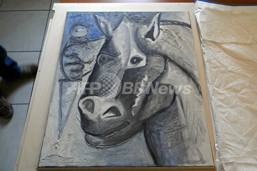 スイスで盗まれたピカソの絵画2点、セルビアで発見 写真1枚 国際