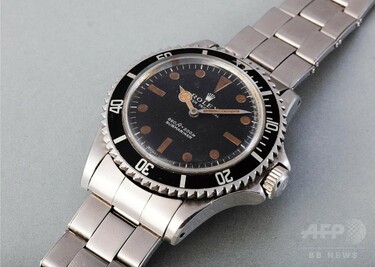 007/死ぬのは奴らだ』の腕時計に4500万円、R・ムーア着用 写真1枚 国際 