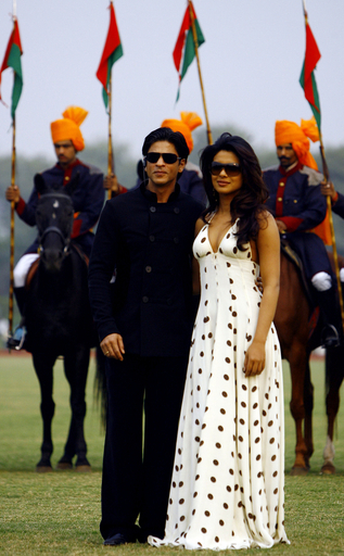 シャールク・カーンとプリヤンカ・チョープラー、インドでポロを観戦
