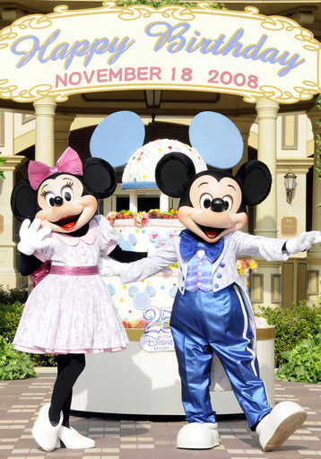 ミッキーマウス誕生から80年