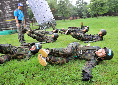 民間人向けの軍事訓練キャンプ、韓国