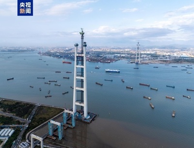 世界最大スパンの二層橋・獅子洋大橋 主塔が完成=中国