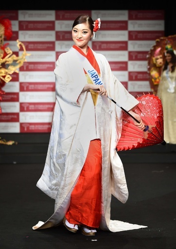 2014ミス・インターナショナル、各国代表が民族衣装姿を披露