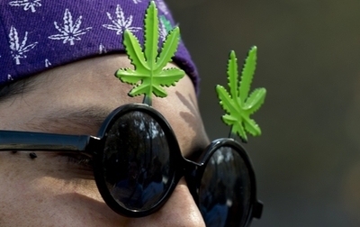 意識の変容を伴わない大麻を開発、医療用に期待 イスラエル