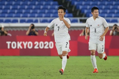 日本がフランスに4発大勝、3連勝で8強入り 東京五輪サッカー