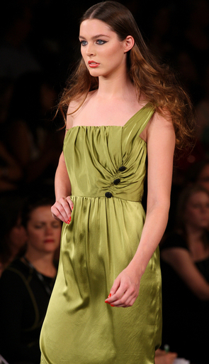 ＜08/09年秋冬メルボルン・コレクション＞Fleur Woodら、新作を発表