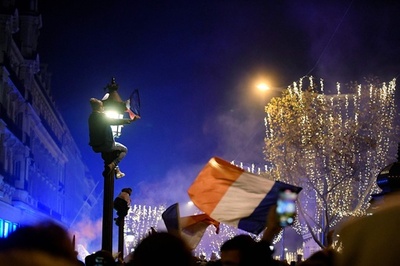 仏少年がひき逃げで死亡、カタールW杯準決勝勝利後に悲劇