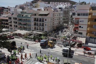 スペインの人気リゾート島でビル倒壊、5人死亡