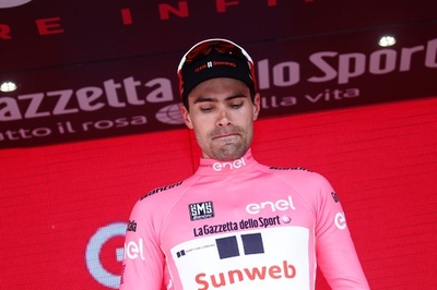 総合首位デュムランにアクシデント、トイレストップでリードを大きく失う