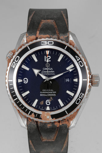 ジェームズ・ボンド使用の「オメガ」、約2500万円で落札 - スイス